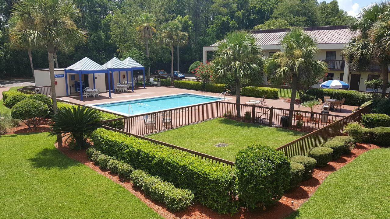 Days Inn By Wyndham Jacksonville Airport Exterior photo
